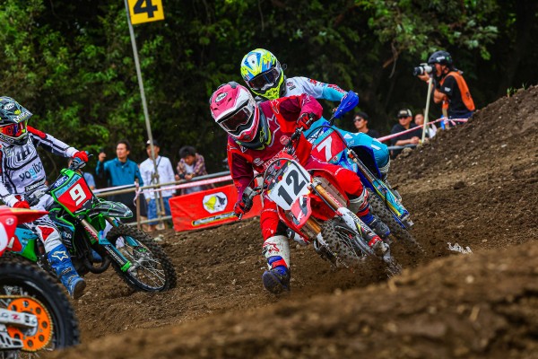 LMX #12 山﨑琴乃