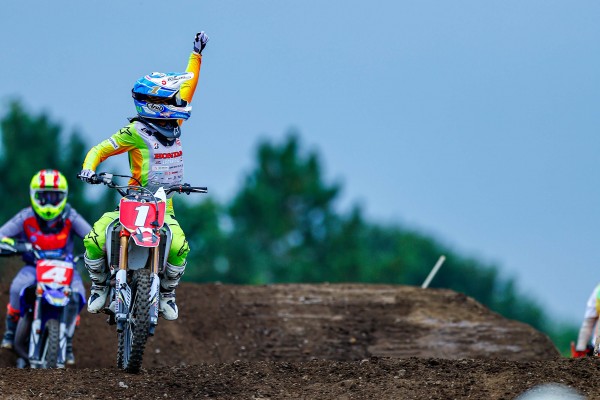 LMX ＃1 川井麻央